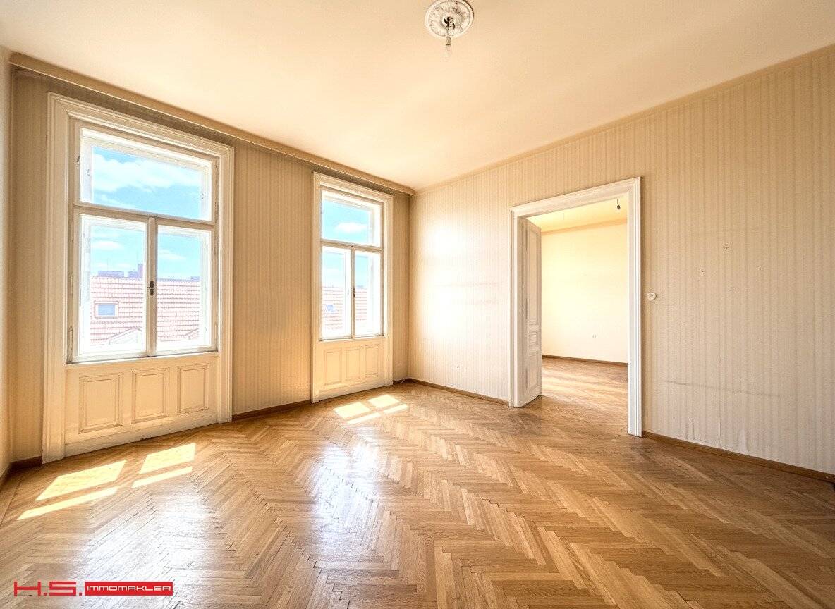 PERFECT STYLISH PERIOD APARTMENT with RENOVATION REQUIRED - SUNNY TOP LOCATION - WONDERFUL PERIOD BUILDING - 3RD UPPER FLOOR - PERFECT LAYOUT