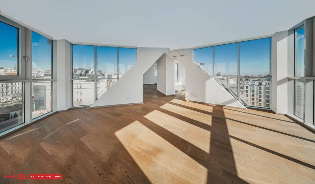 Penthouse built 2013 - 210 m² living area 14 m² terrace, superlative panoramic view, innovative architecture at a top price