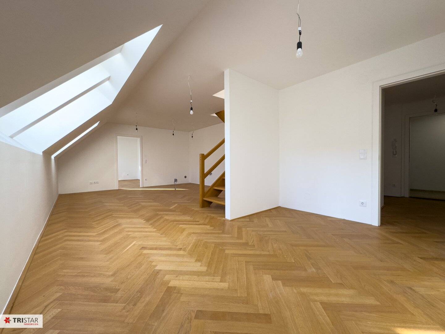 DG-Projekt im 9. Bezirk · 5 Wohnungen · Ost- &amp; Westterrassen · 53–106 m² Urbanes Wohnen · Parks &amp; Uni-Nähe · Sonne von morgens bis abends !