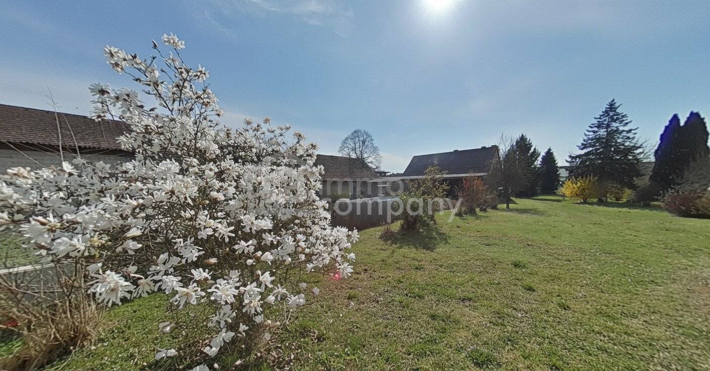 Schönes Stadthaus mit riesigem Garten in Jennersdorf