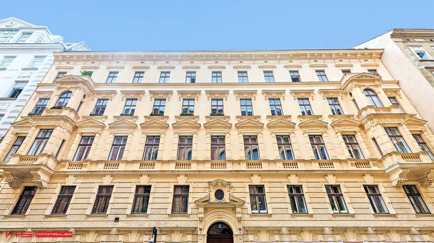 DACHRESIDENZ  LEHARGASSE -  BJ 2004 - SÜDTERRASSE 13m² - WINTERGARTEN - 3 bis 4 ZIMMER - BEZUG ab 09.2026 - HAUSEIGENE GARAGE - STILJUWEL