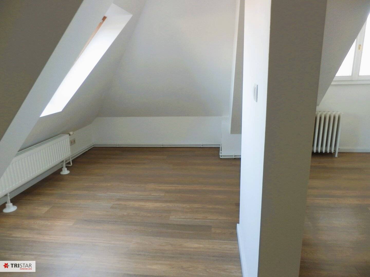 Altbau-Dachgeschoßwohnung mit Flair