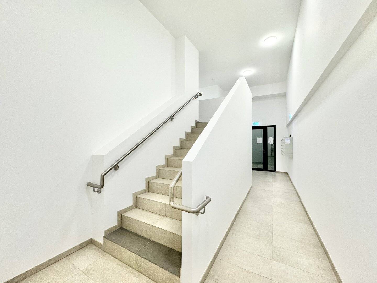 WOHNOASE DONAUFELD | STILVOLLE NEUBAU ERSTBEZÜGE MIT TERRASSEN, EIGENGÄRTEN &amp; TIEFGARAGE 1220 Wien