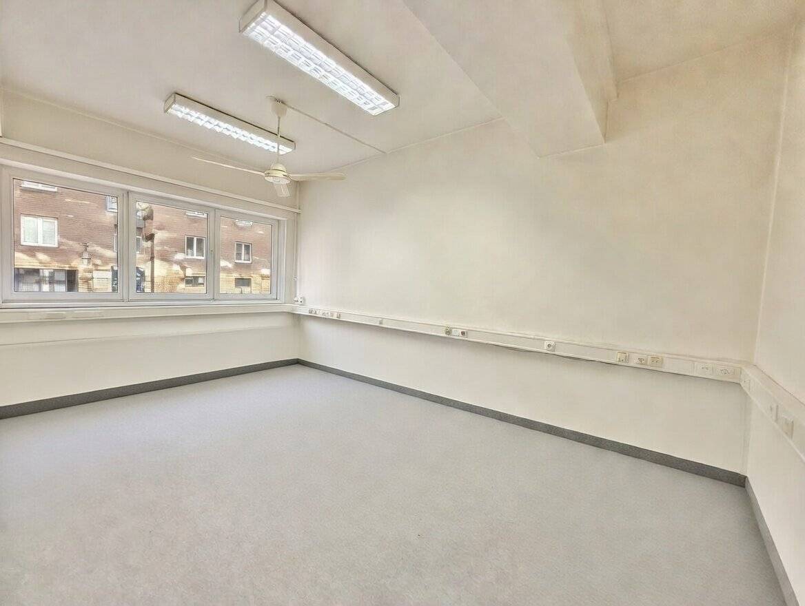 Inzersdorfer Straße | Büro mit zwei großzügigen Arbeitszimmern zu mieten
