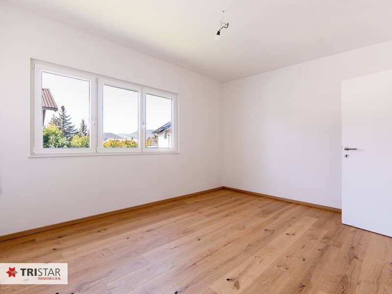 Modern semi detached house in Vienna, first occupancy with garden and terrace, ideal for families