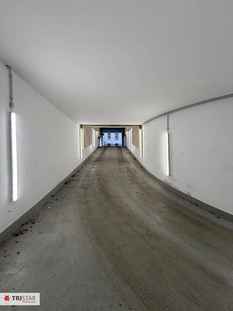 Well-maintained underground parking space in 1140 Wien – Your parking space for only 19.900 €! (Rental possible 99,- per month)