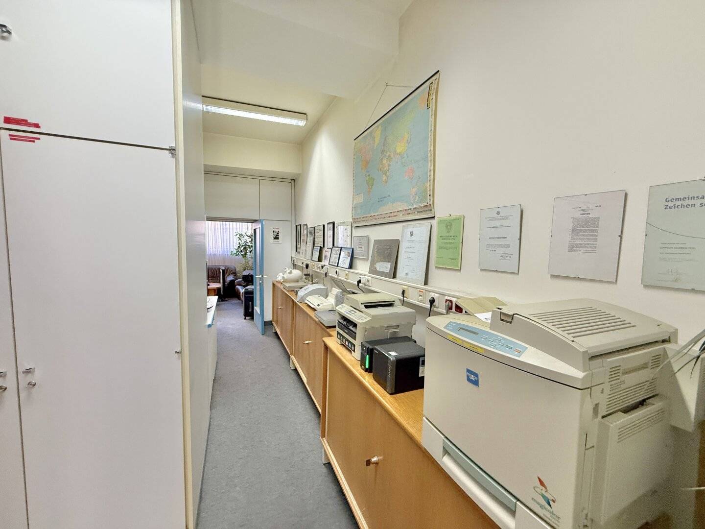 Inzersdorfer Straße | Büro mit zwei großzügigen Arbeitszimmern und einem Kellermagazin mit rund 84m2 zu mieten