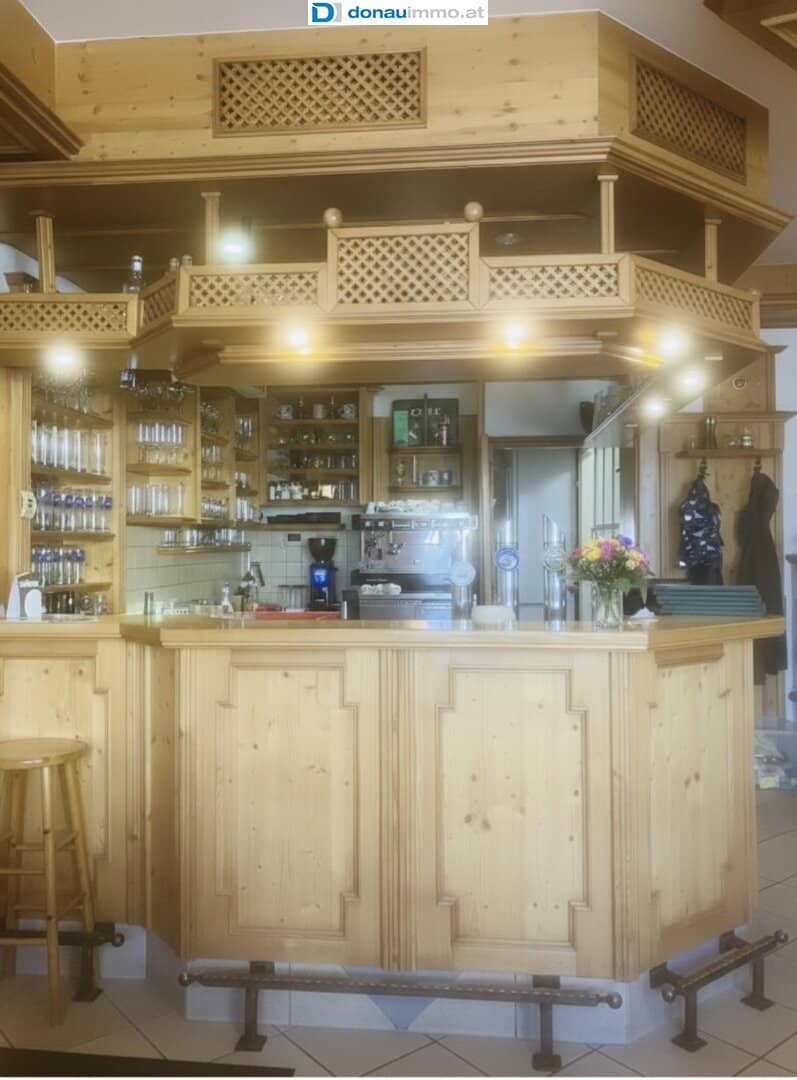 Guesthouse with residential option near Vienna