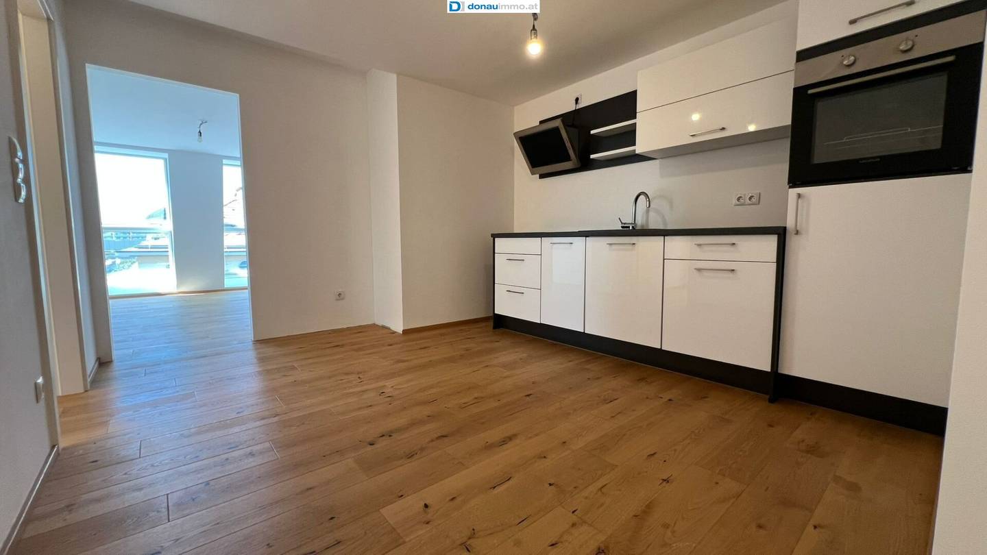 Erstbezug 3-Zimmer Dachgeschosswohnung mit ruhiger Terrasse und Klimaanlage - 500 m zur U3