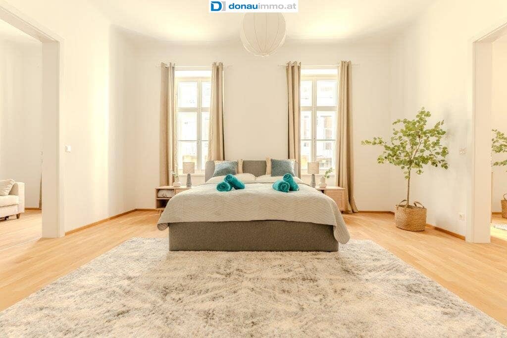 FÜR ANLEGER. Moderne 3-Zimmer-Traumwohnung in Krems nahe Fußgängerzone: 87m², 3 Zimmer, vollrenoviert AB Top 2
