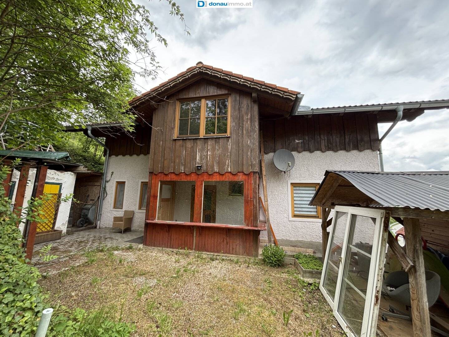 Charmantes Einfamilienhaus mit Fernblick in Vichtenstein – Ihr Renovierungsobjekt!