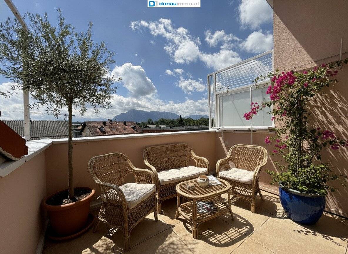 coming soon - Charming 2-room attic apartment with terrace in Salzburg