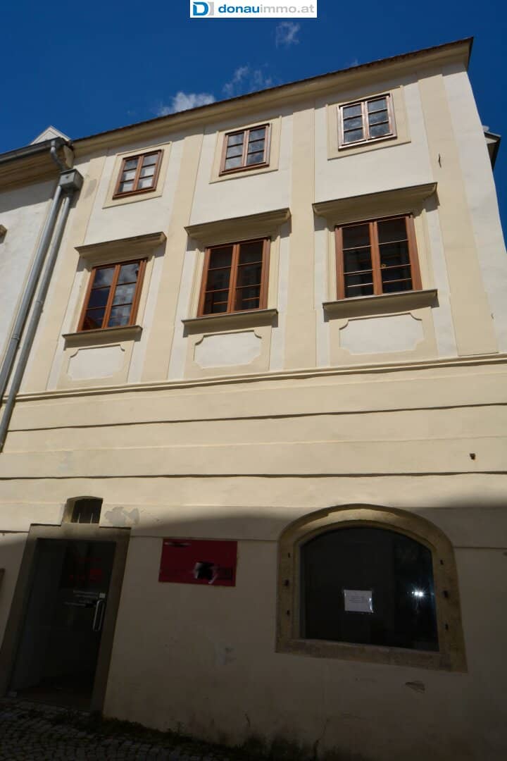 Renditeobjekt: Zinshaus in bester Lage von Krems mit 7 Zimmern und hochwertiger Ausstattung für nur 599.000,00 €!