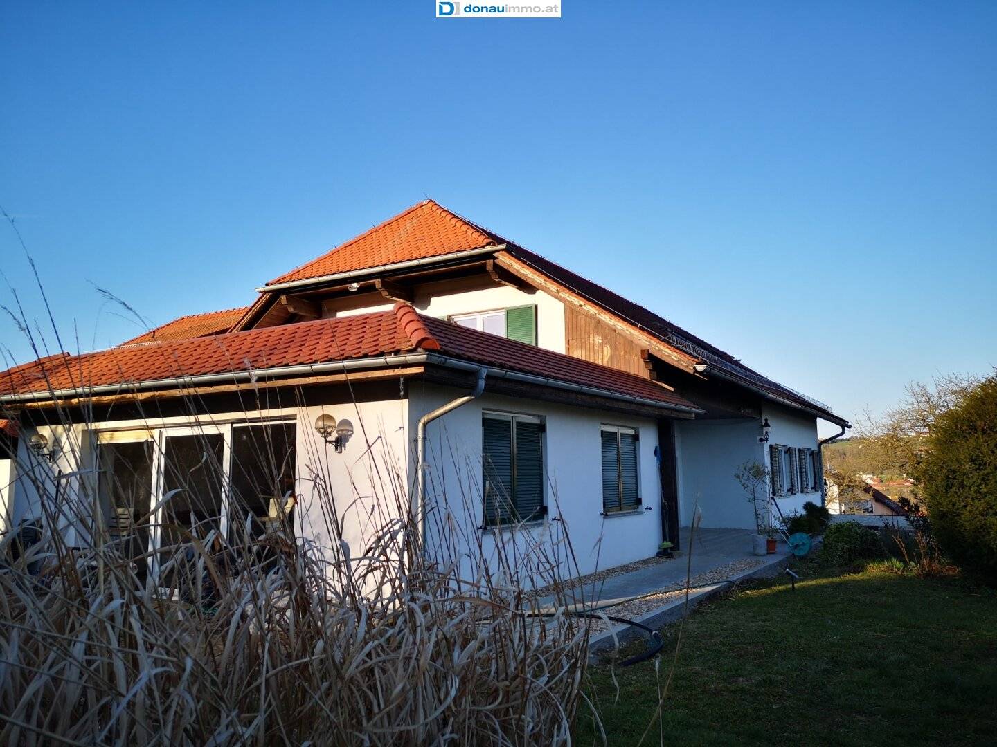 Land Villa in exklusiver und idyllischer Alleinlage