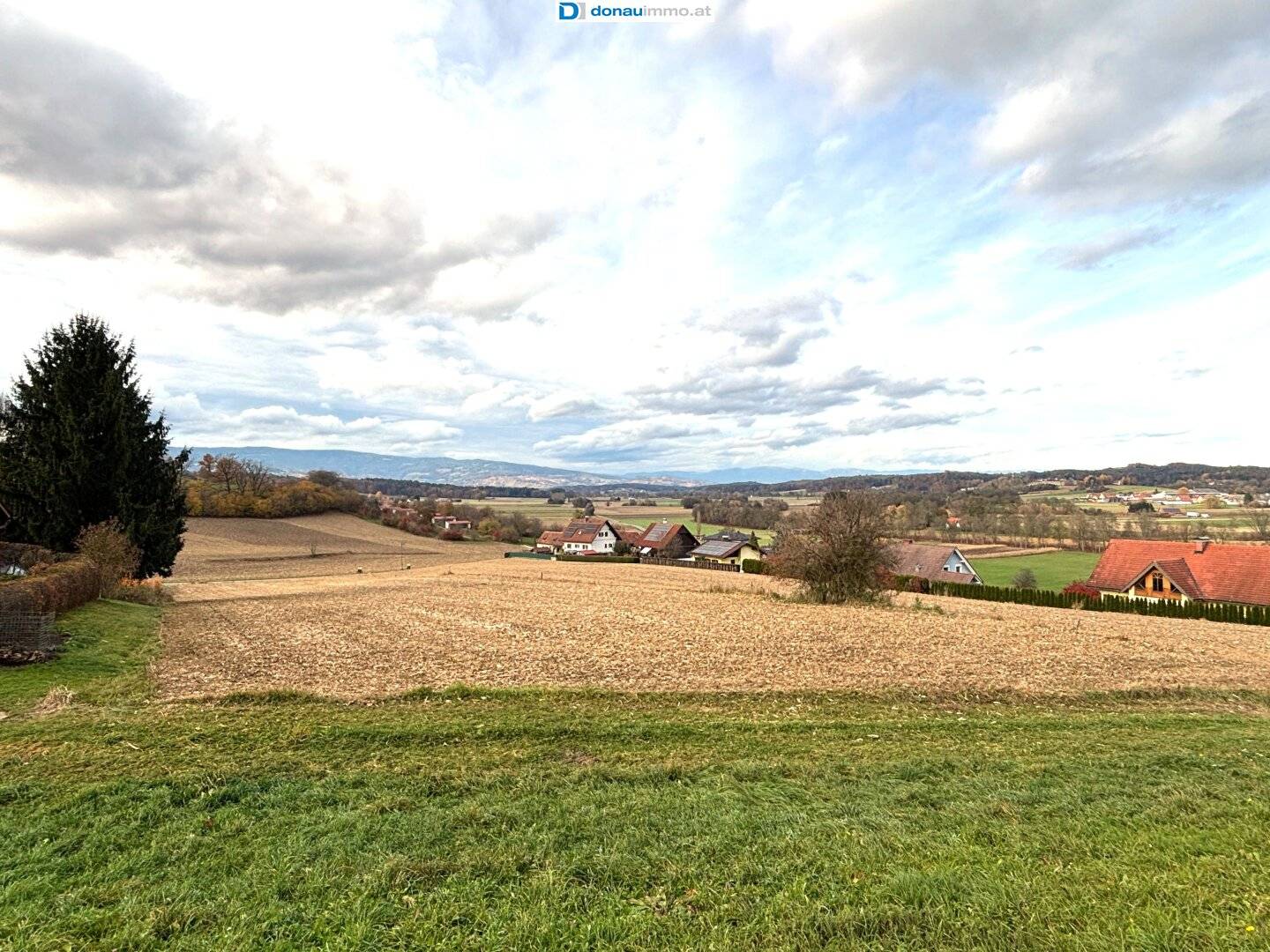 Provisionsfreies, sonniges Baugrundstück im aufstrebenden Groß St. Florian