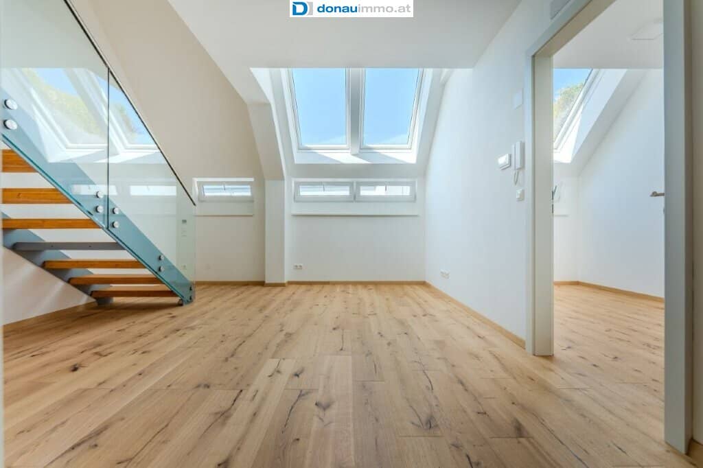 FÜR ANLEGER: 3-Zimmer-Dachgeschoßmaisonette in ruhiger Top Lage mit West-Balkon und Lift - zentrumsnah DG Top 10