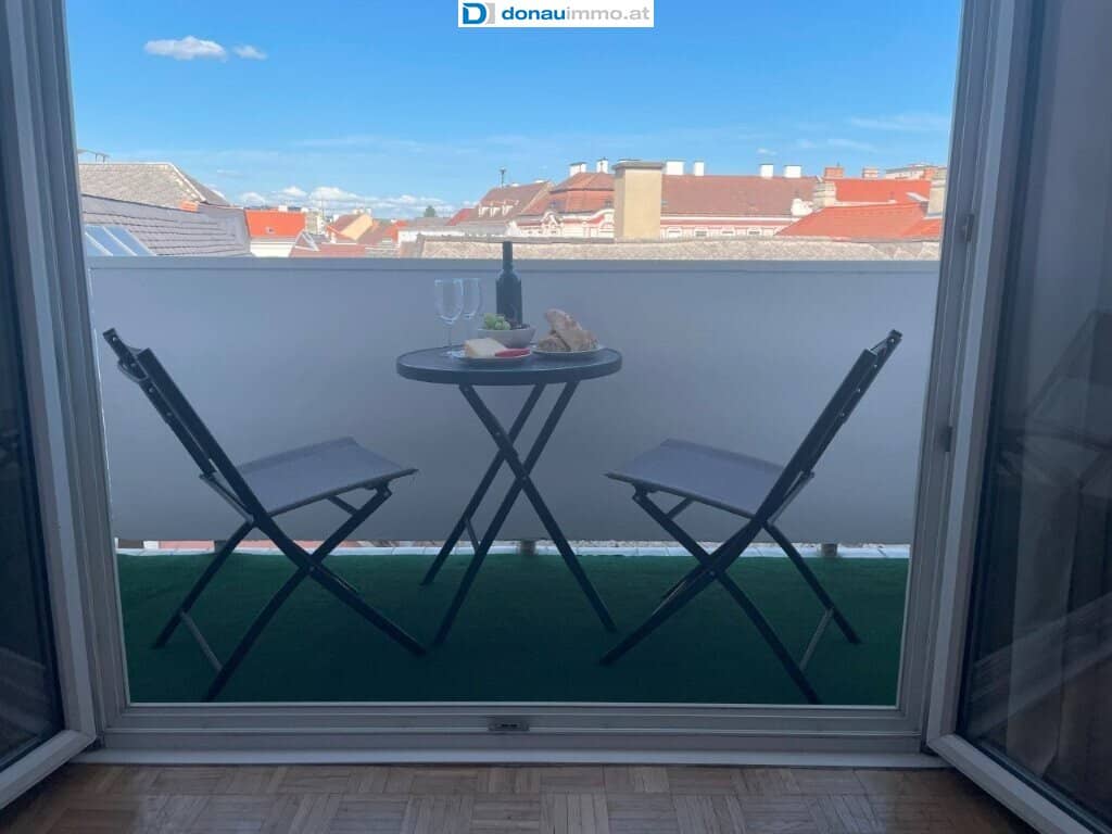 Helle 2-Zi-Wohnung mit Balkon direkt im Zentrum von Krems
