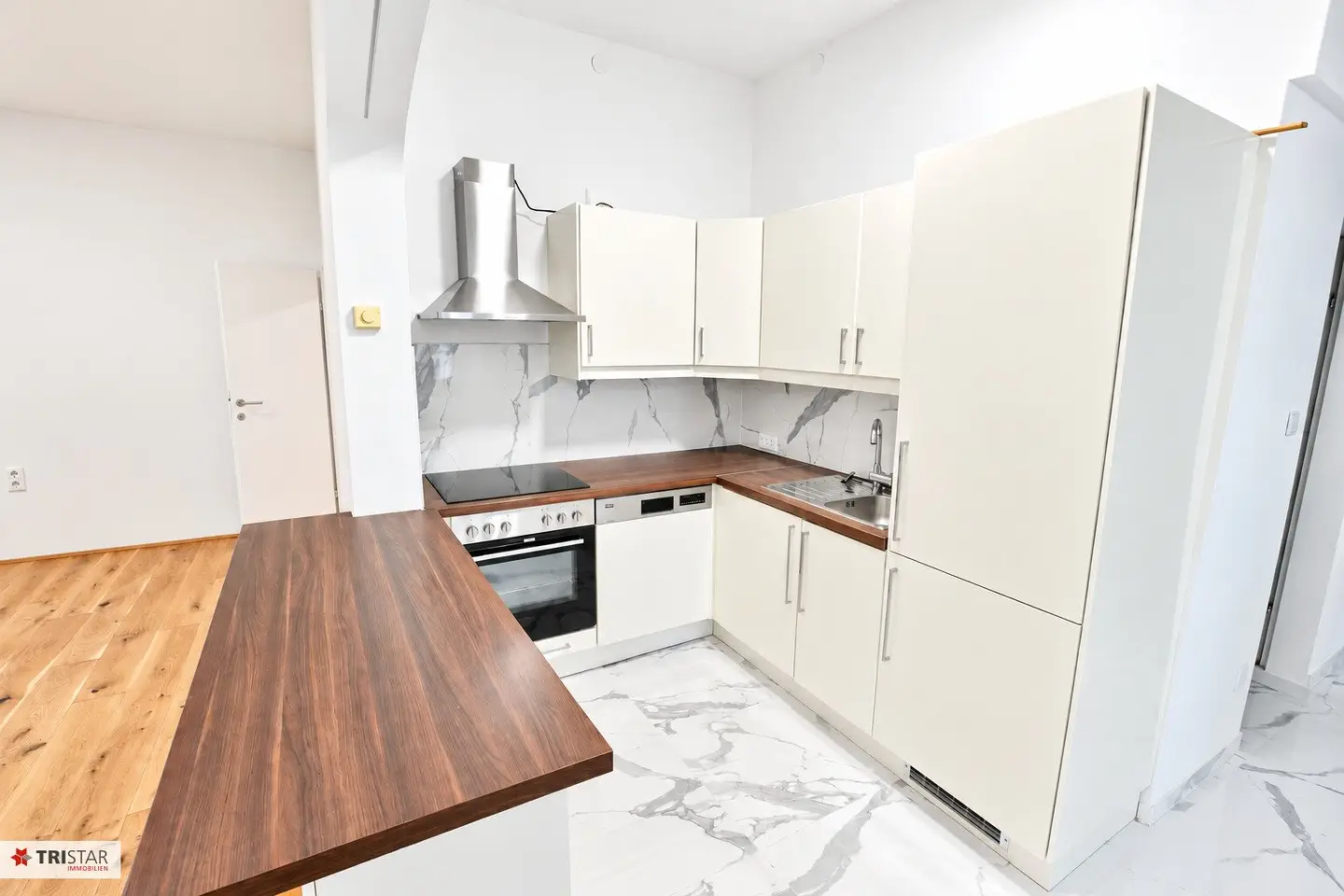 Moderne top Wohnung in 1140 Wien, top Ausstattung, WG-geeignet, Nähe U3