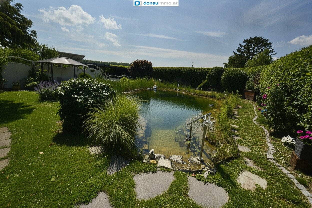 Geschmackvoll modernisiertes 4-Zimmer-Haus in Rohrendorf mit Schwimmteich und Garage samt Carport