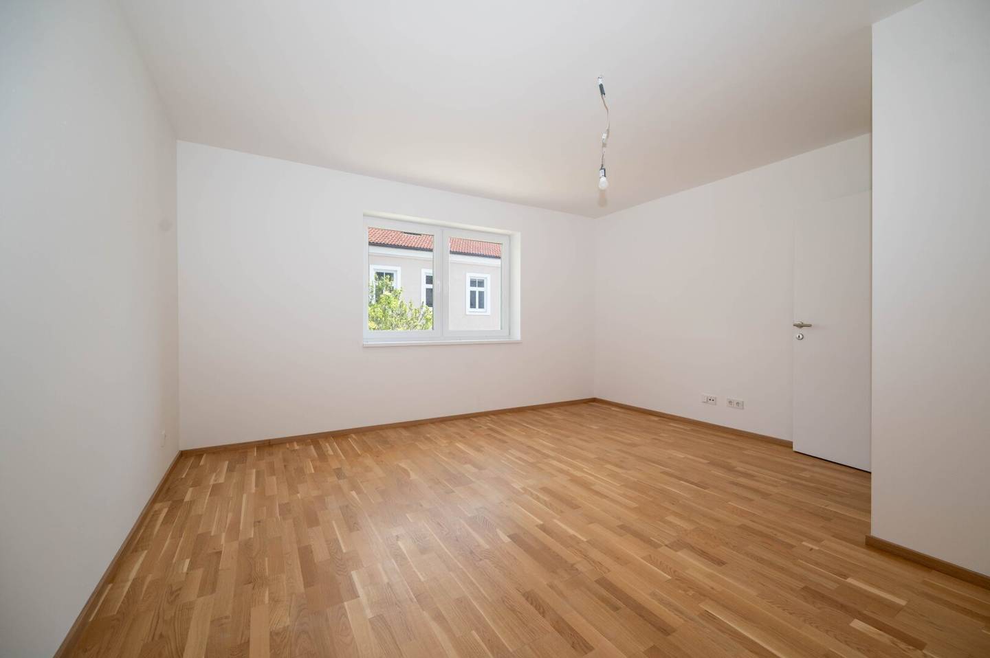 ERSTBEZUG - SCHLÜSSELFERTIG! Schöne 3-Zimmer-Wohnung mit ca. 17 m² großem Kellerraum in ruhiger Siedlungslage von Baden