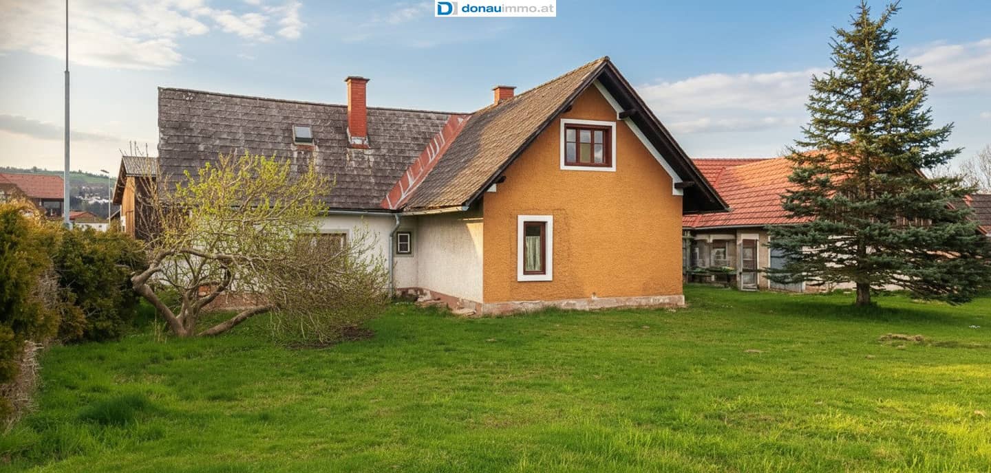 Sanierungsbedürftiges Haus - Vierkanthof mit großem Nebengebäude in Gleinstätten