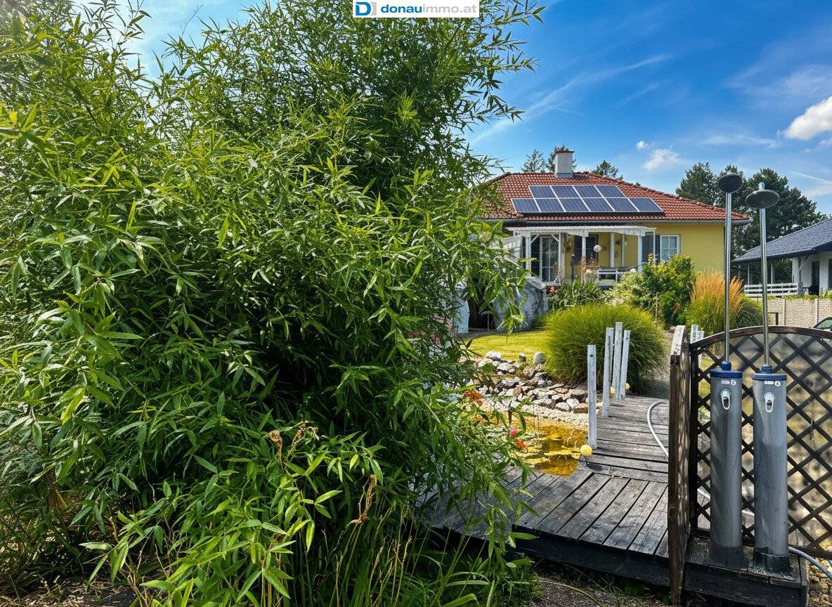 2191 Schrick Great and well-thought-out single-family house with large garden and pool