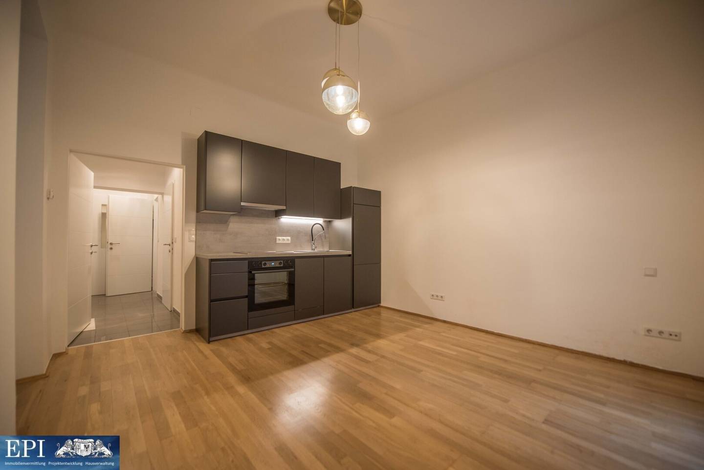 1 Zimmer-Terrassen-Wohnung nähe U3 steht ab sofort zum Verkauf