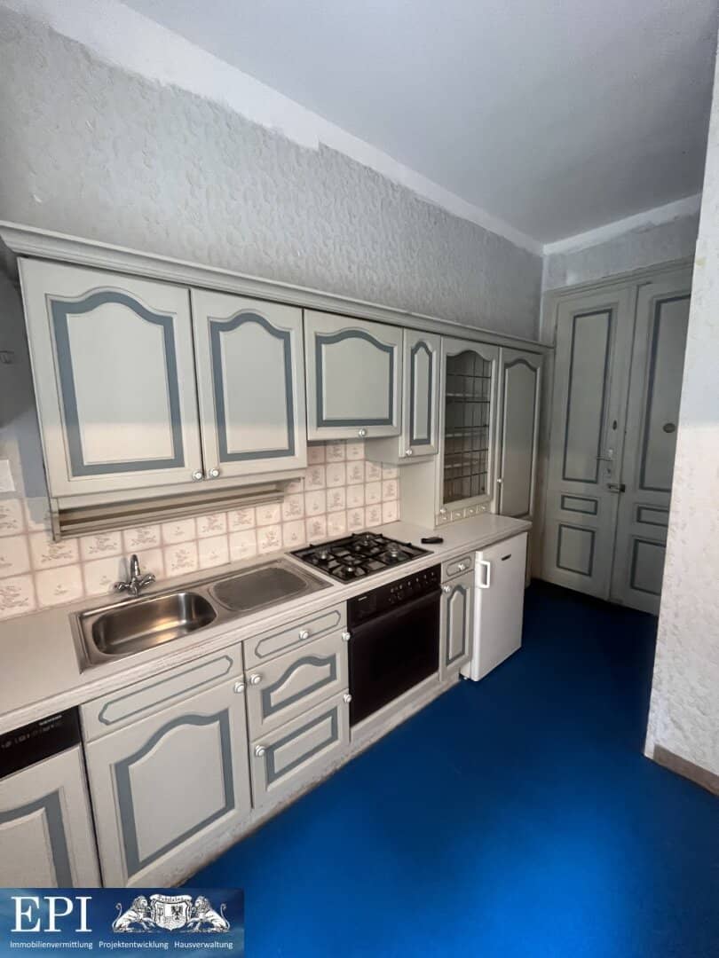 2 Zimmerwohnung in der Hegergasse, komplett sanierungsbedürftig steht ab sofort zum Verkauf