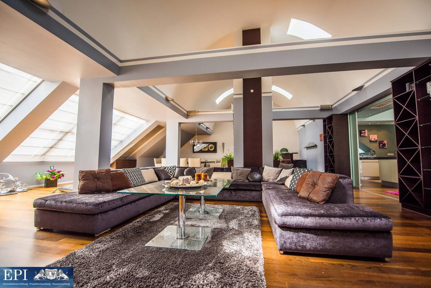 Exclusive penthouse apartment in prime location  Stunning terrace with view of the Stephansdom
