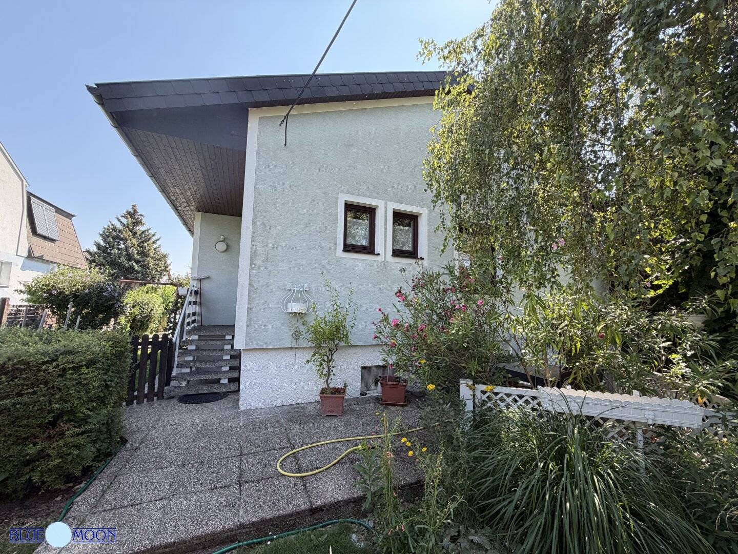 1210 Wien, Dafertgasse, Schwarzlackenau, Einfamilienhaus mit 421m² Grundstück, 84m² Wohnfläche, 4 Zimmer,  + 79m² Keller, Garage, Pool, Ruhelage, sonniger Garten, Kaufpreis: € 649.000,--