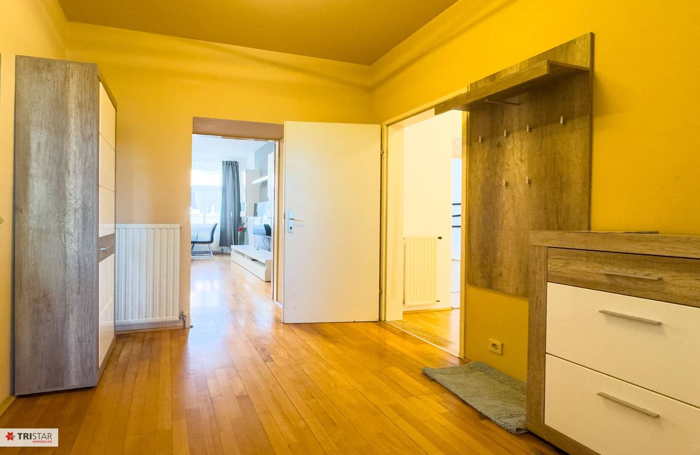 Old building apartment 97 m², near Mariahilfer Straße &amp; Westbahnhof &amp; U3/U6 · € 378.000,– · available immediately