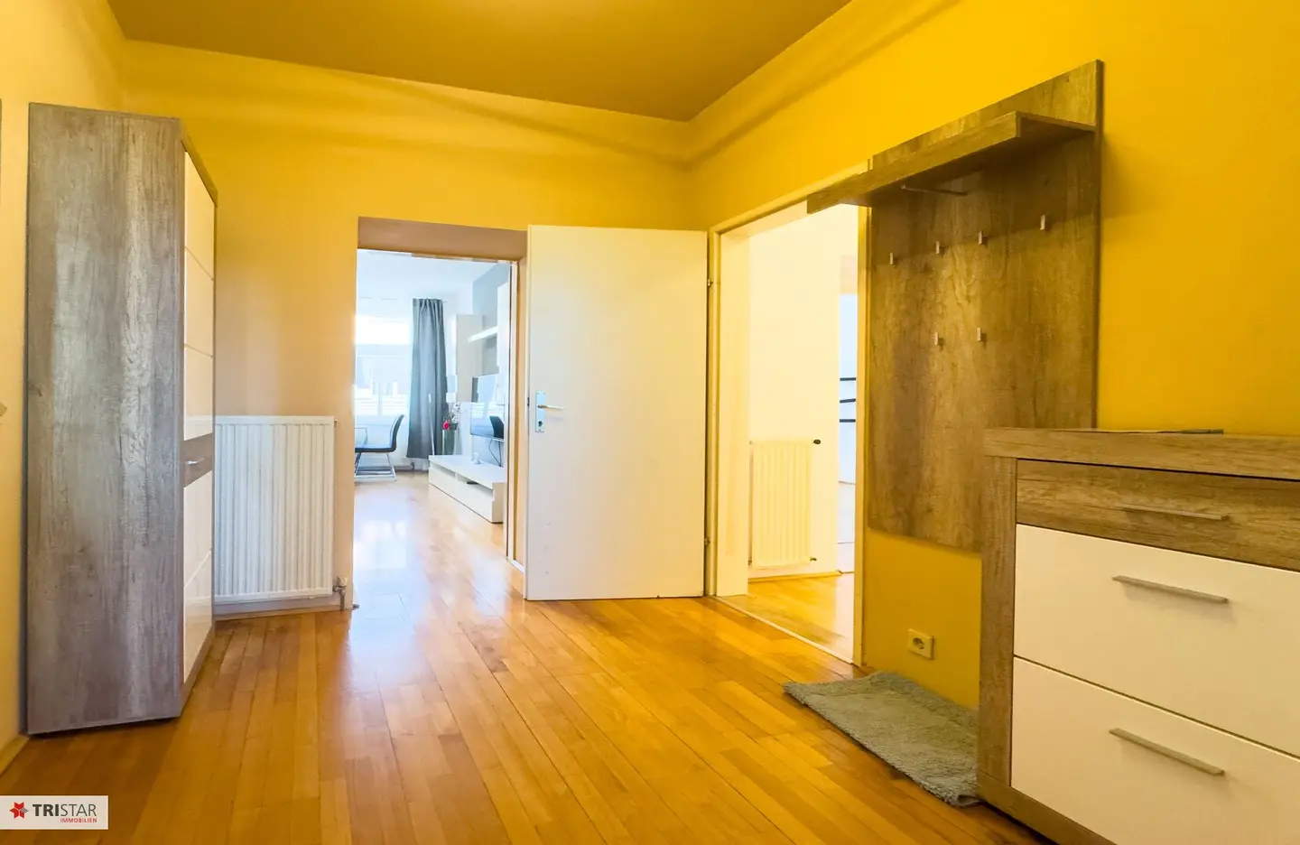 Altbauwohnung 97 m²,nahe Mariahilfer Straße & Westbahnhof & U3/U6 · € 378.000,– · sofort beziehbar