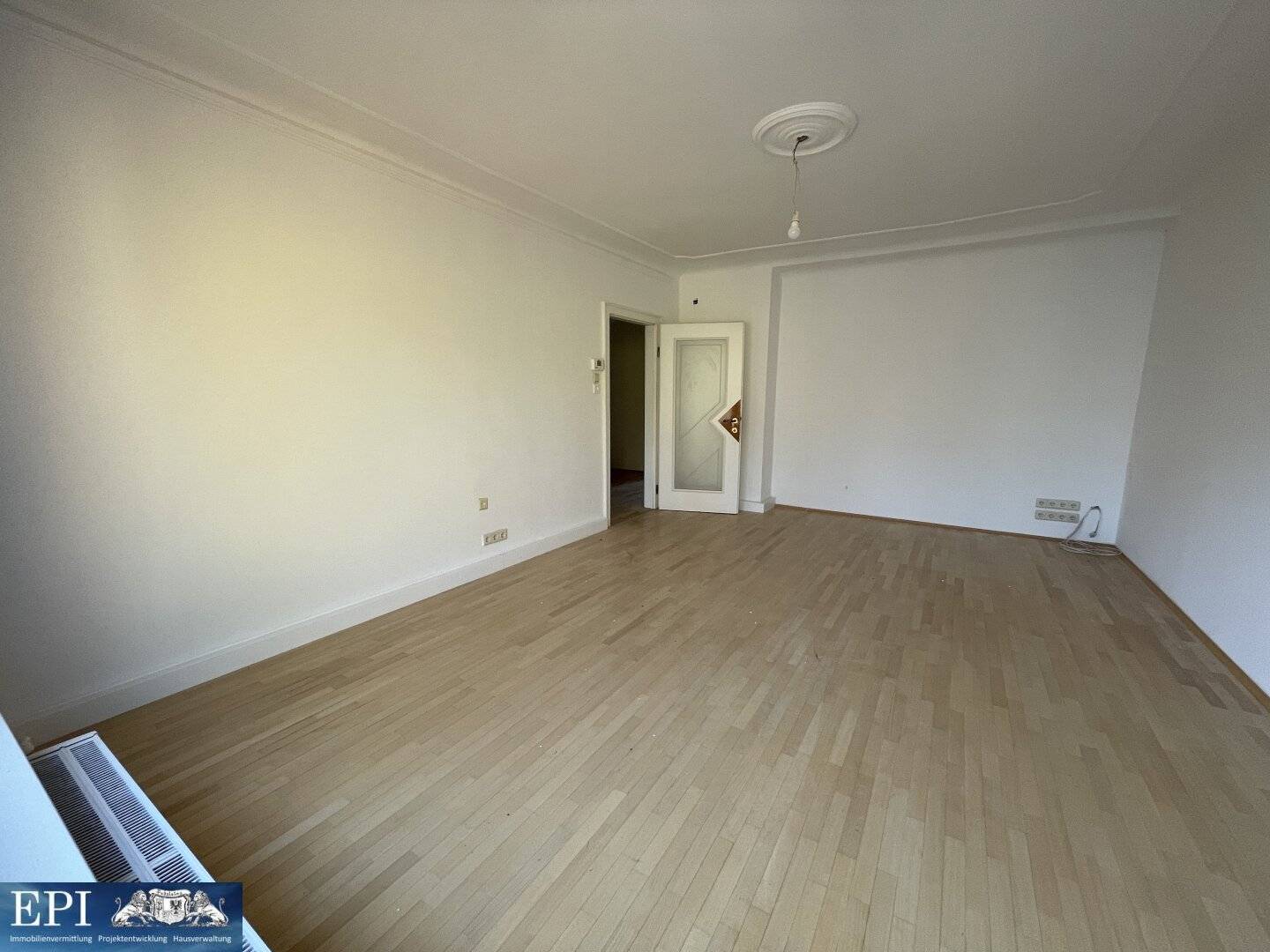 Well laid out 3-room apartment in the west of Vienna at the foot of the Vienna Woods