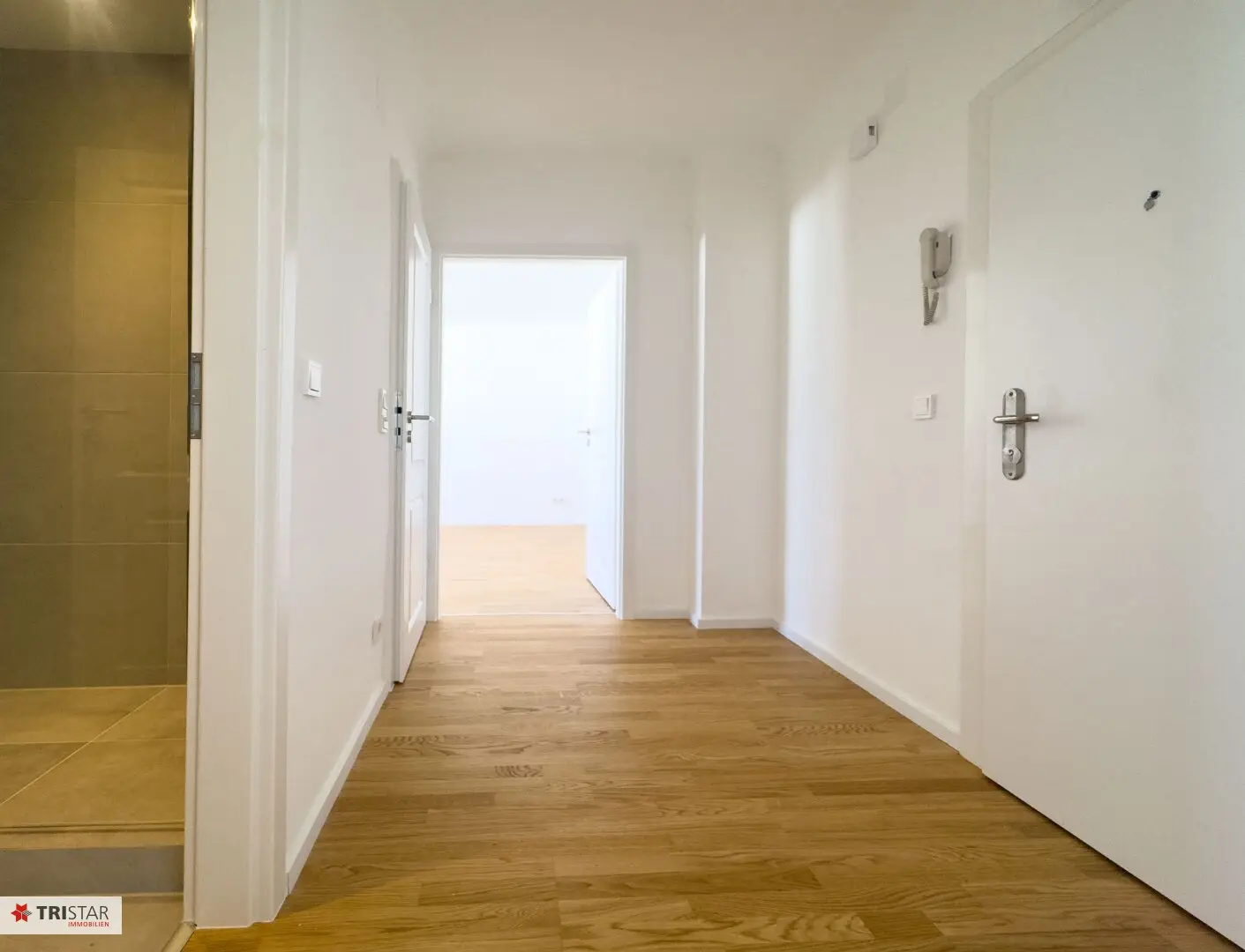 Erstbezug nach Kernsanierung · 2-Zimmer im 5. Liftstock · U4/U6 · Schönbrunn · € 254.000