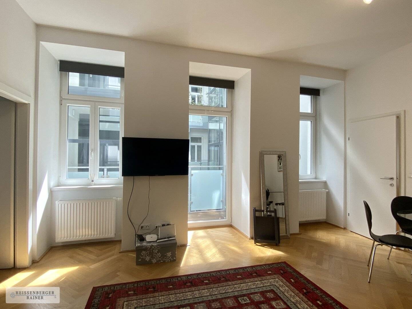 FULLY FURNISHED &amp; ALL INCLUSIVE /// 3-6 MONTHS RENTALS /// NASCHMARKT, MOTTO, KETTENBRÜCKENGASSE