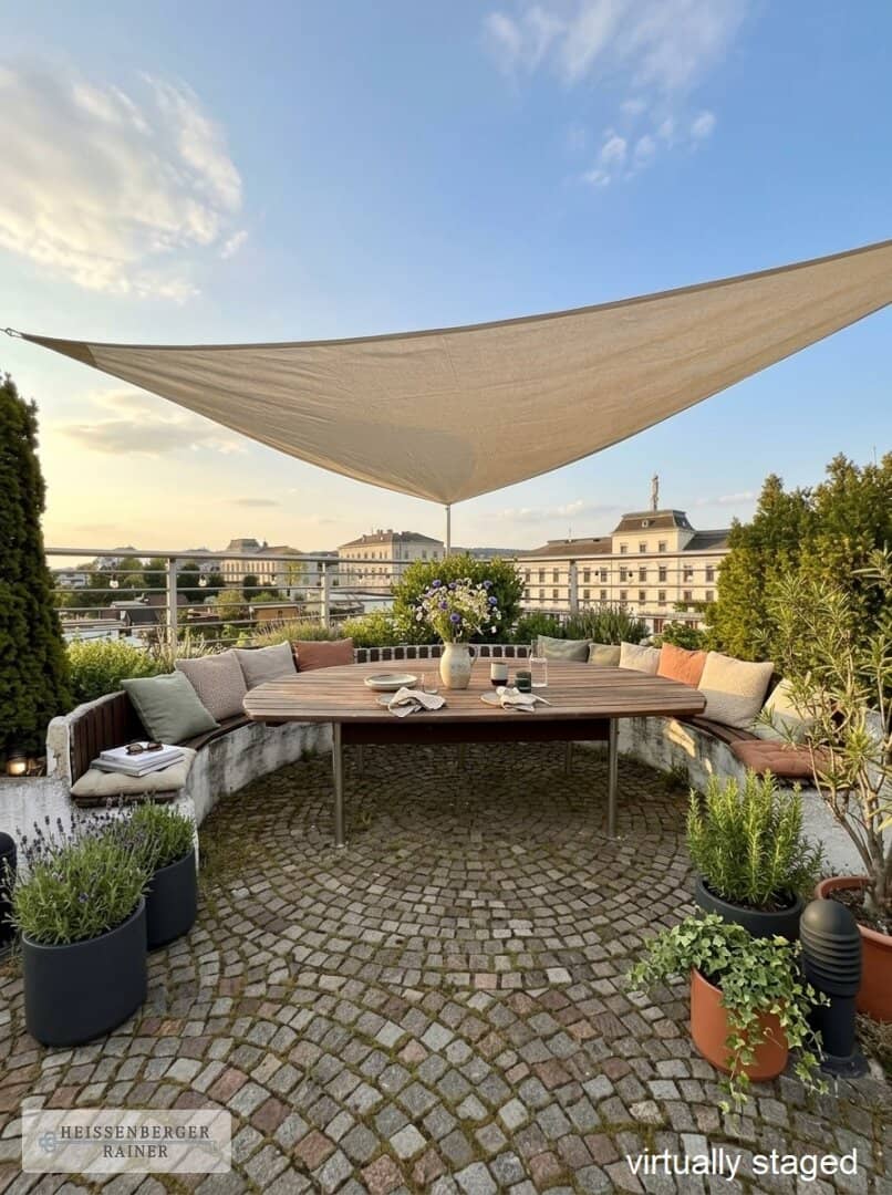 THE SKY GARDEN /// EINZIGARTIGE DACHGESCHOSSWOHNUNG MIT TRAUMHAFTEM DACHGARTEN