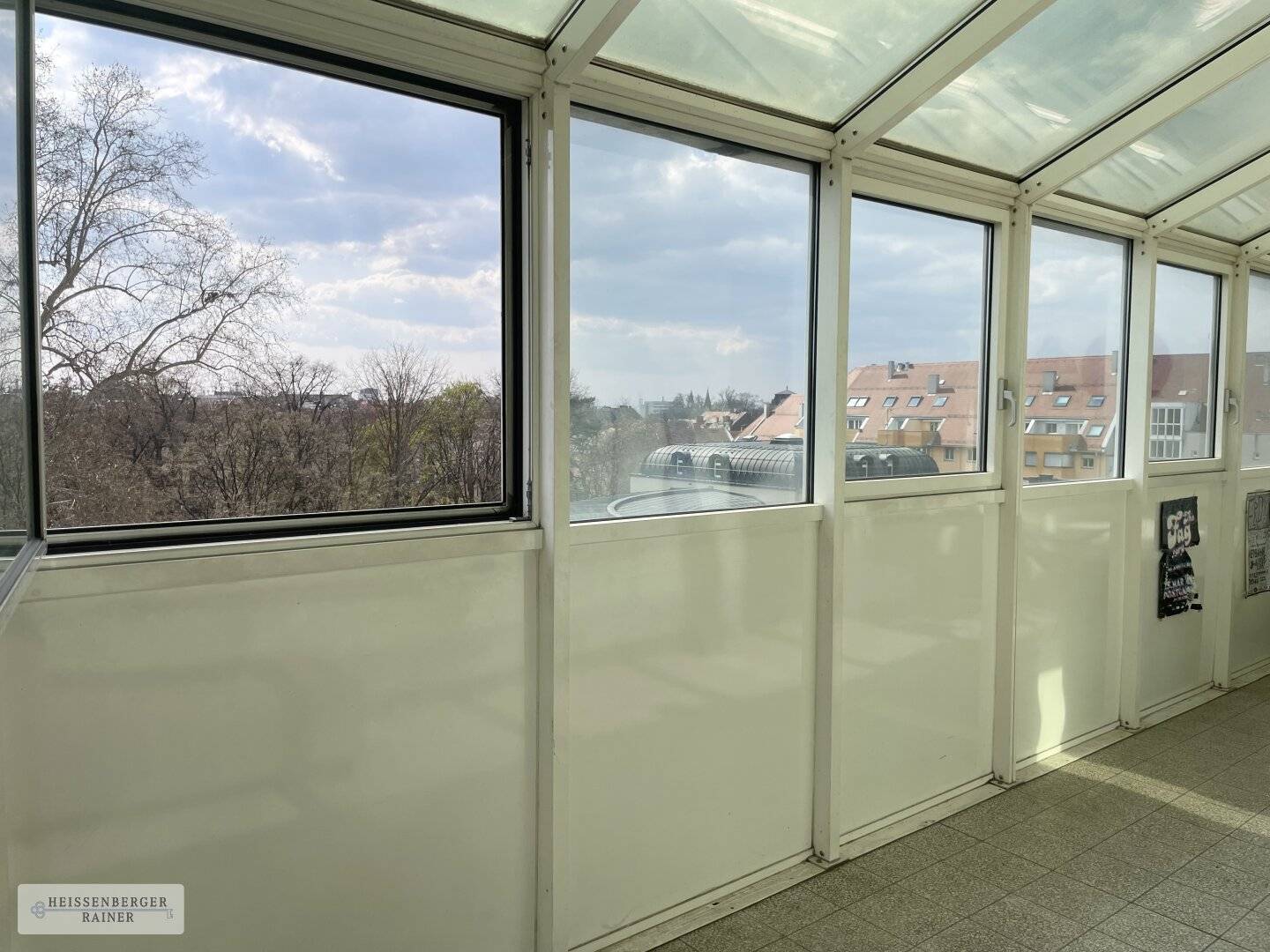Helle 5-Zimmerwohnung mit Parkblick | WG - Tauglich