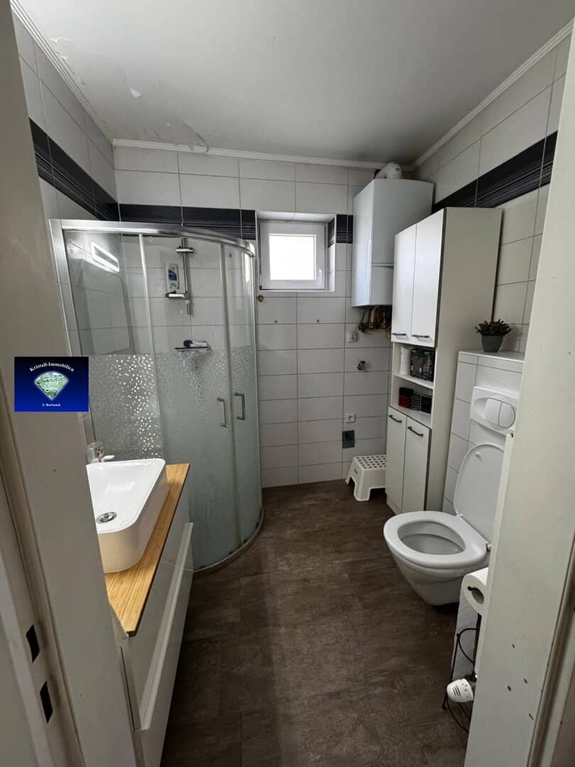 Felixdorf  Jungfamilienhaus in absoluter Grünruhelage-013229