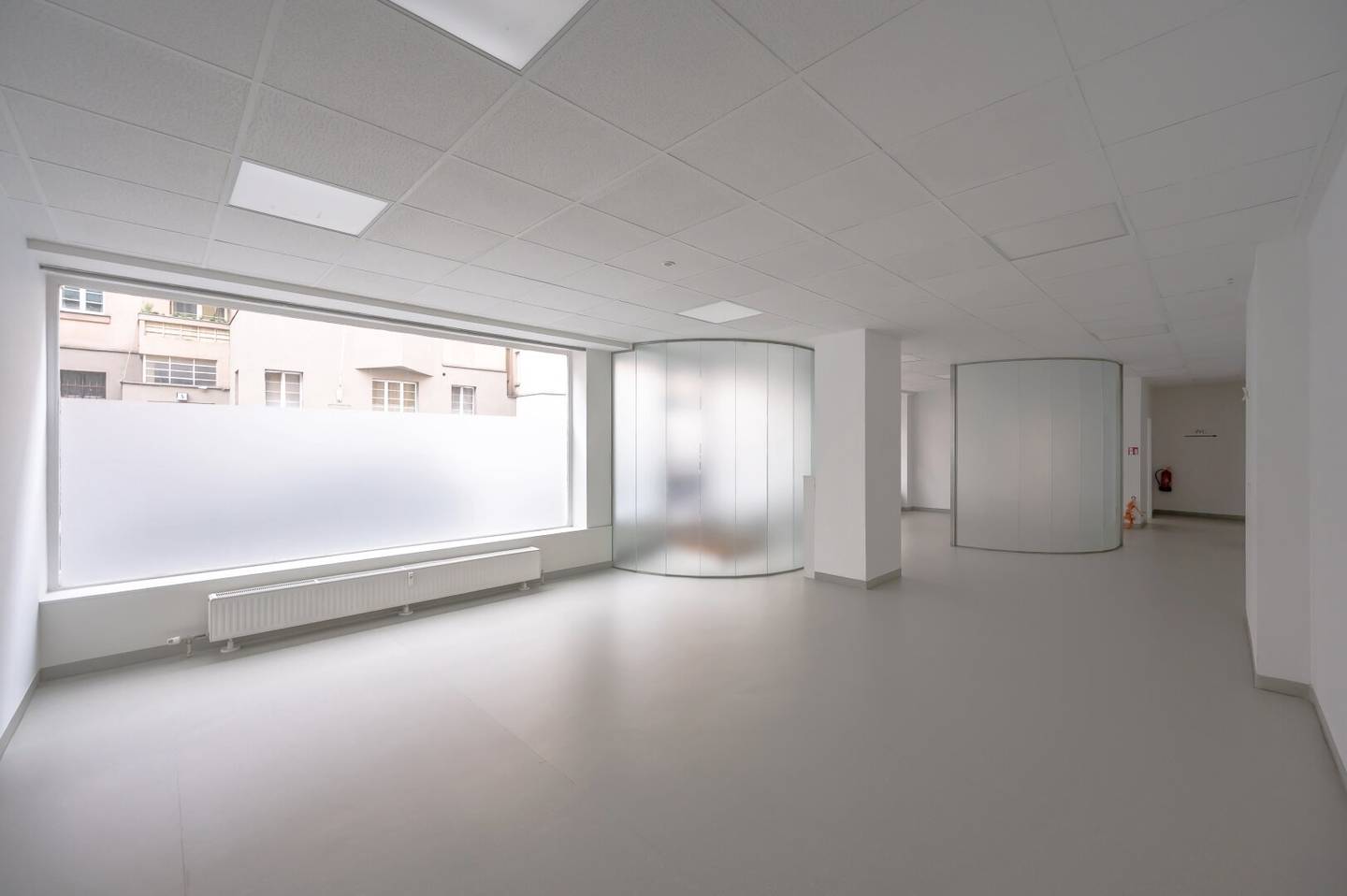 Bright doctor's practice / office in a fine location