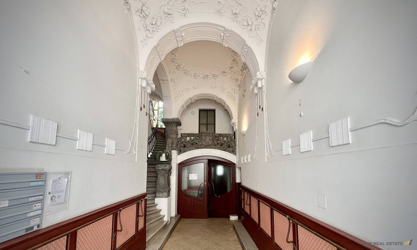 Altbau, sanierungsbedürftig, nächst Schönbrunn