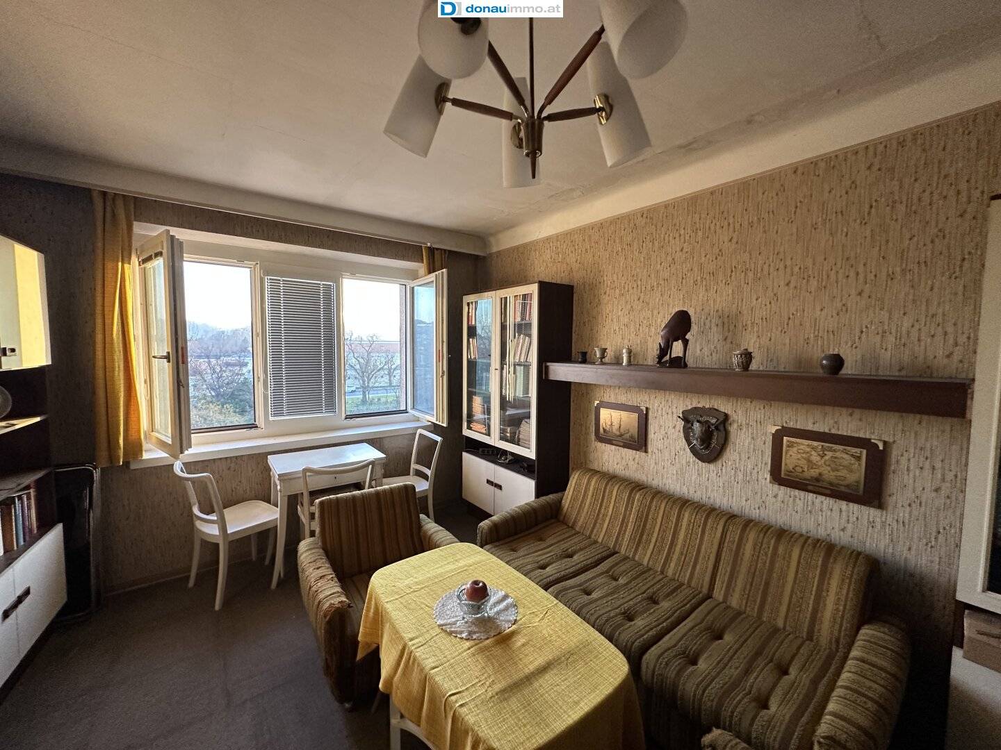 1140 Vienna well laid-out apartment for sports enthusiasts with view of Schönbrunn Palace