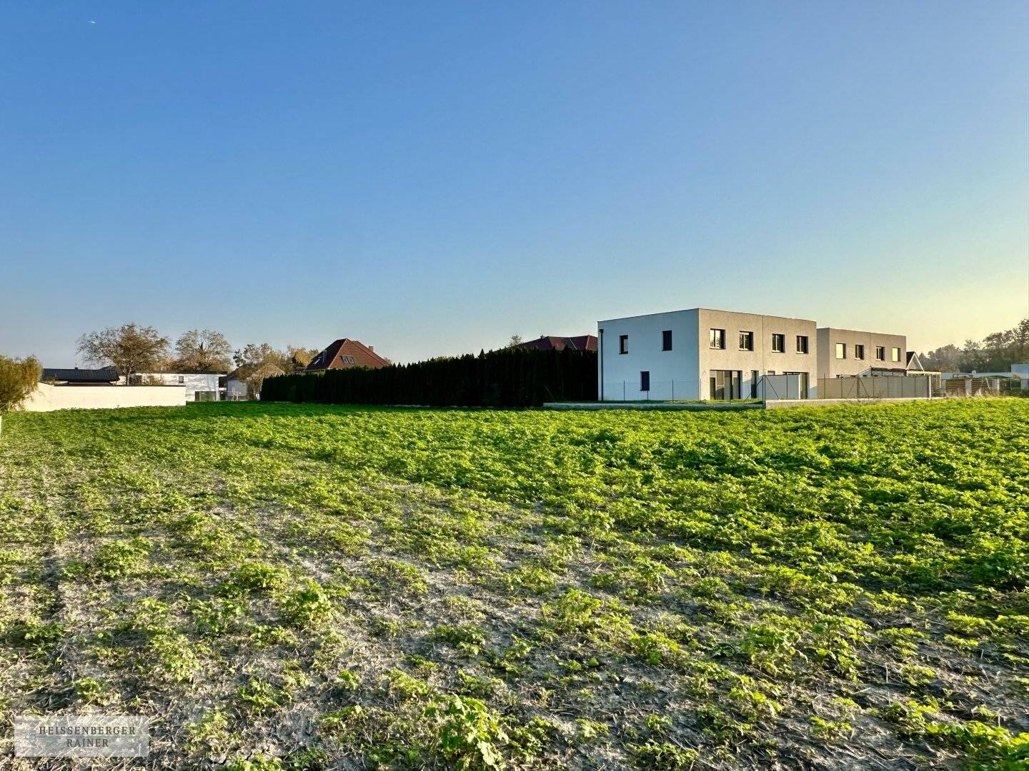 VOLLE FLEXIBILITÄT, ABENDSONNE, PRIVATSTRASSE /// zwei Baugrundstücke mit perfekter Infrastruktur