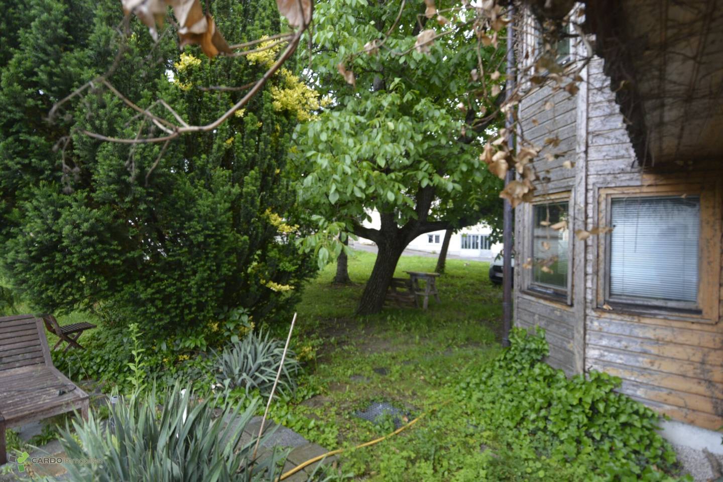 100m² Wohnfläche, Erstbezug, Frisch sanierte Stockhaus mit Pool in Grünlage, ruhigen Nebenstraße