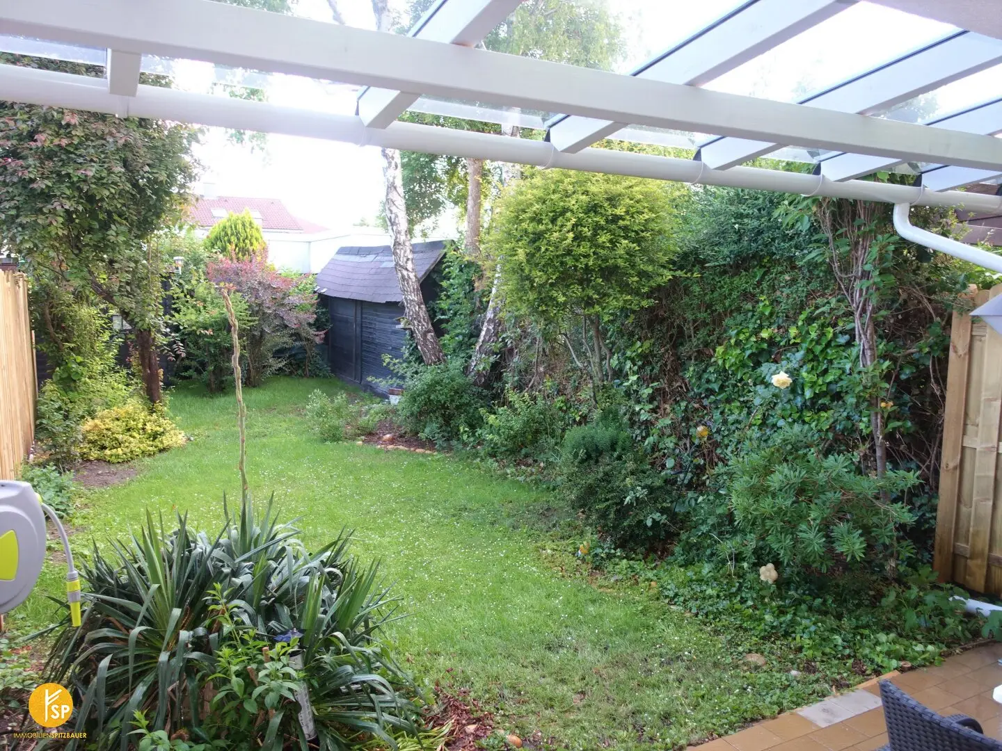 AB OKTOBER- WARMMIETE!!! Zauberhaftes Reihenhaus, Zweitbezug frisch saniert, Atrium,Klimaanlage!