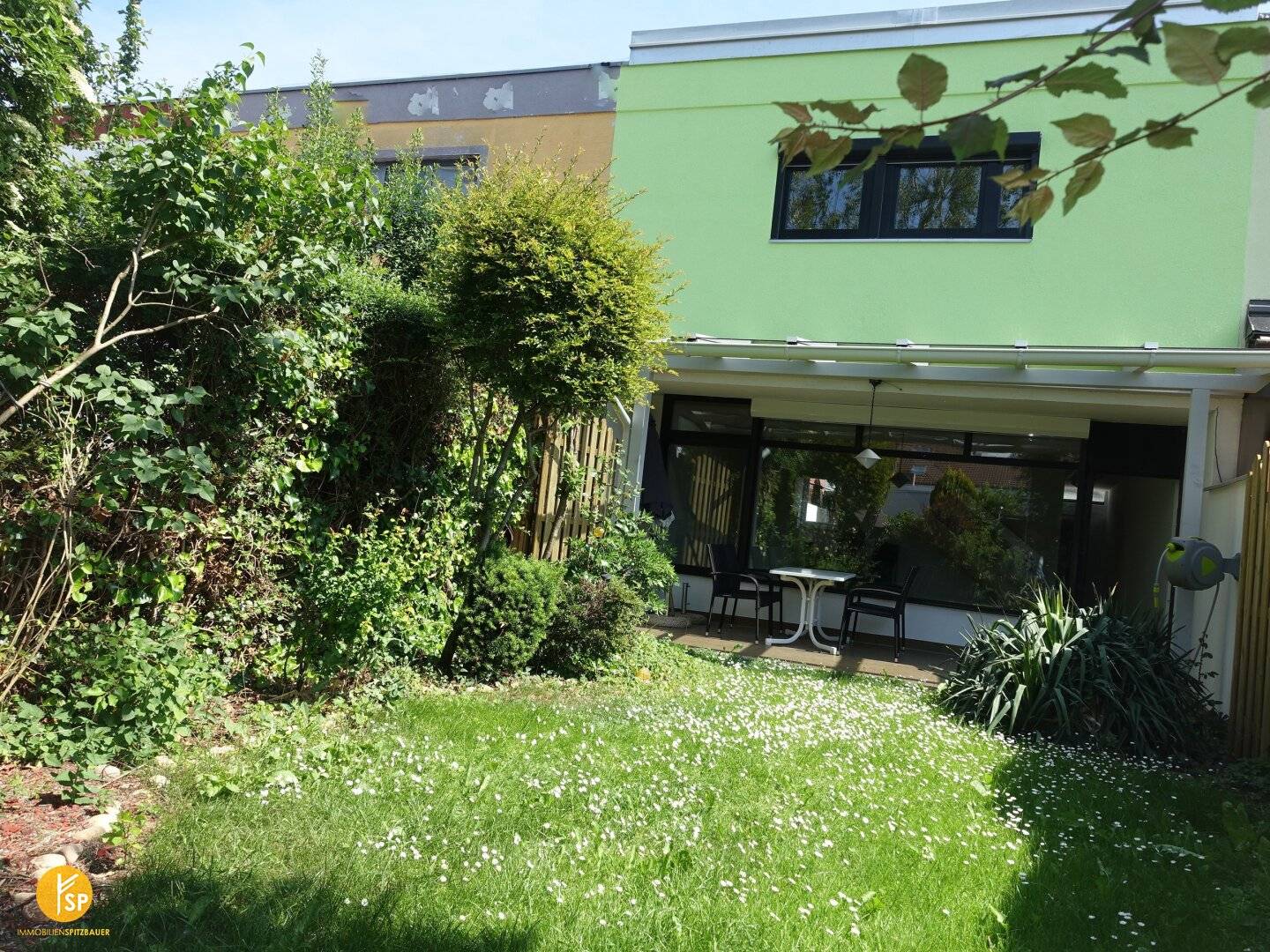 FROM OCTOBER WARM RENT!!! Charming terraced house, second occupancy freshly renovated, atrium, air conditioning