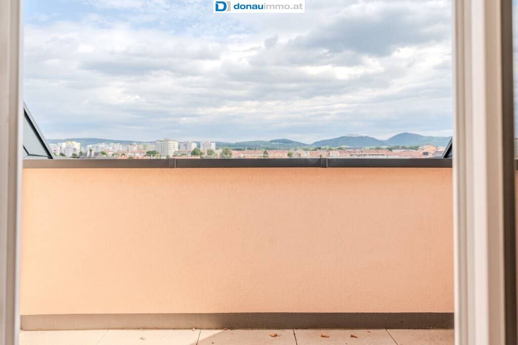 ERSTBEZUG: Feudale 3-Zimmer-Dachgeschoßmaisonette in ruhiger Top Lage mit Süd und West-Balkon und Lift - zentrumsnah DG Top 8
