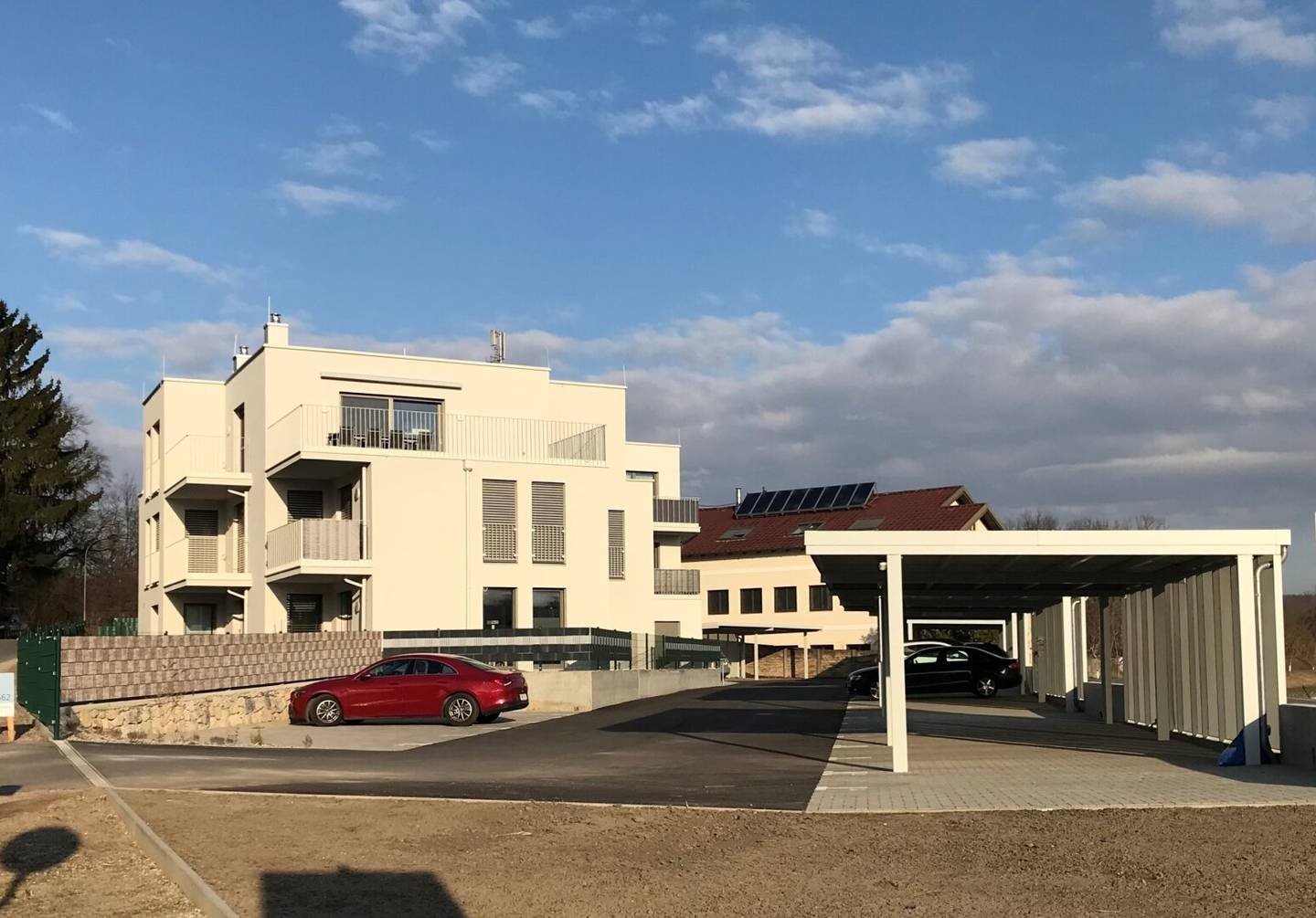 Parking spaces/Storage spaces near Schleinbach station