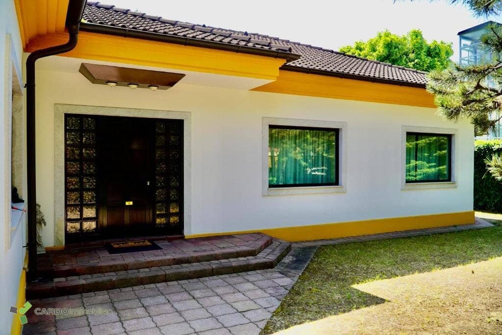 Residential or Building-Permitted Plot for approx. 615.15 m² Living Area, approx. 91.48 m² Terraces, 13 Garage Spaces