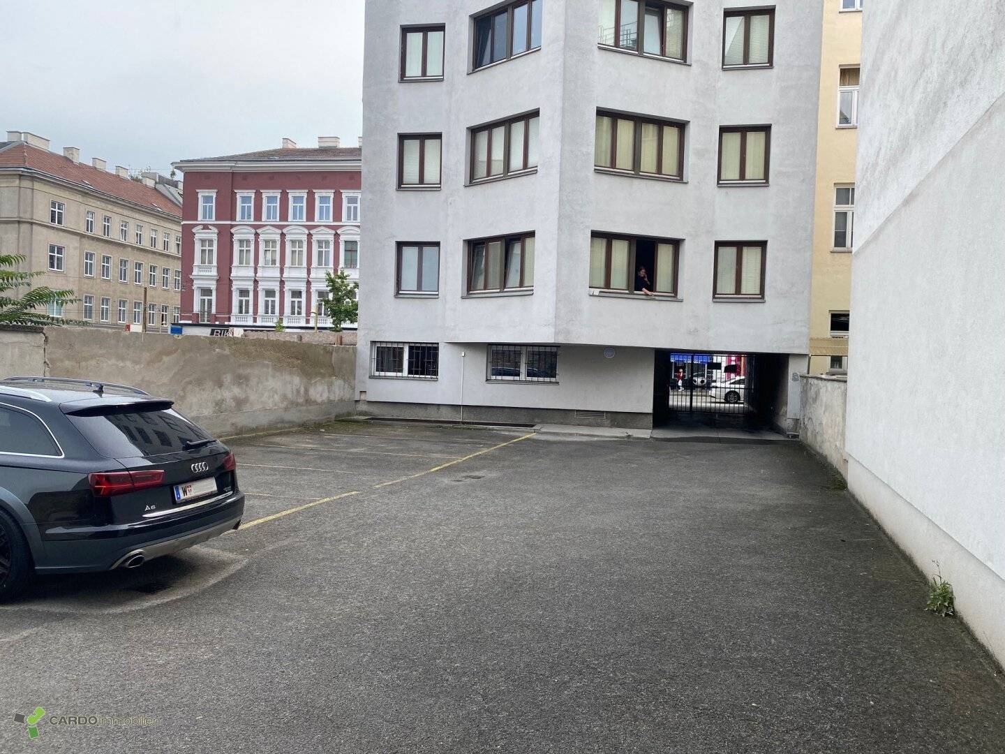 Parking space Ottakringer Straße