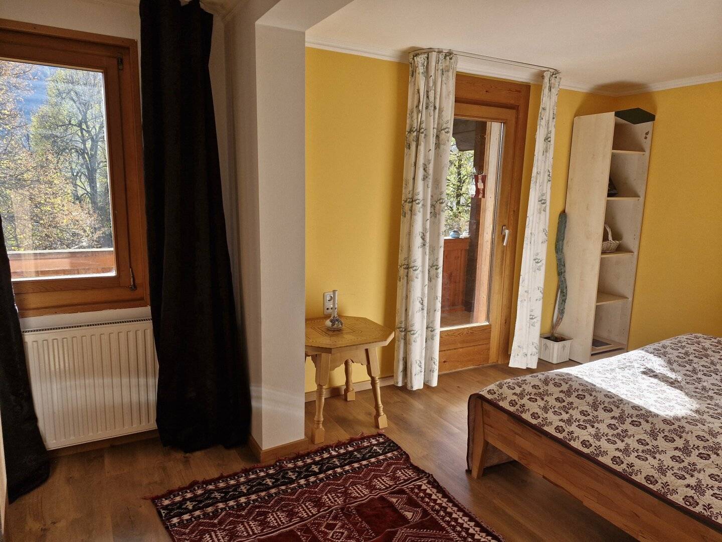 Große Familienwohnung mit Garten